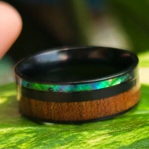Hawaiian Koa Wood Abalone Shell Inlaid Men’s Ring